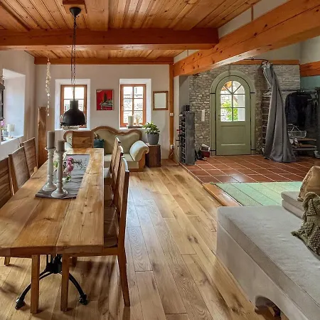 Stilvolle Landhausidylle Mit Garten & Sauna