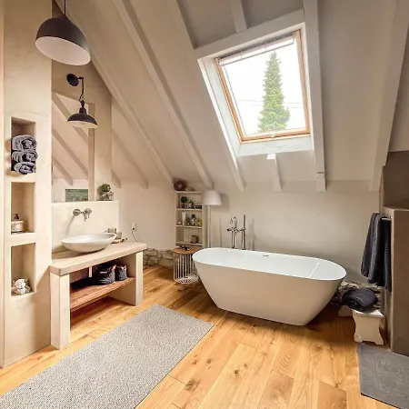 Stilvolle Landhausidylle Mit Garten & Sauna