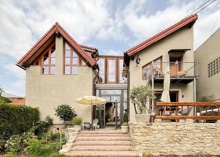 Stilvolle Landhausidylle Mit Garten & Sauna *