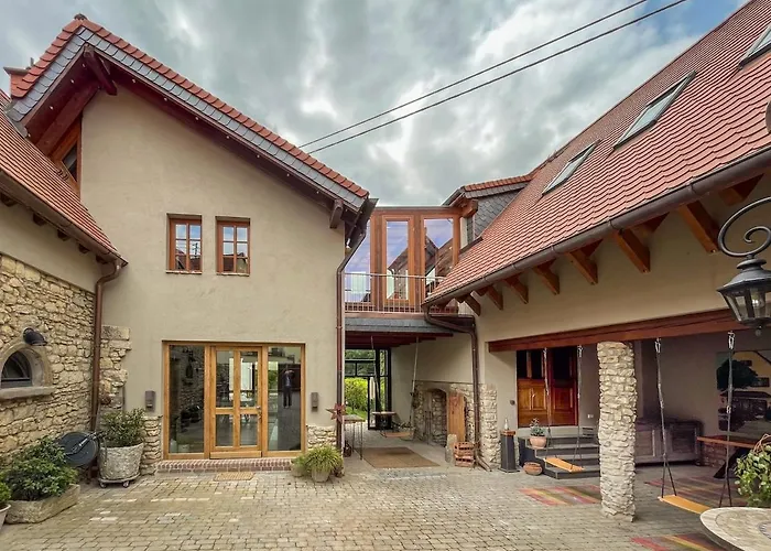 Stilvolle Landhausidylle Mit Garten & Sauna *